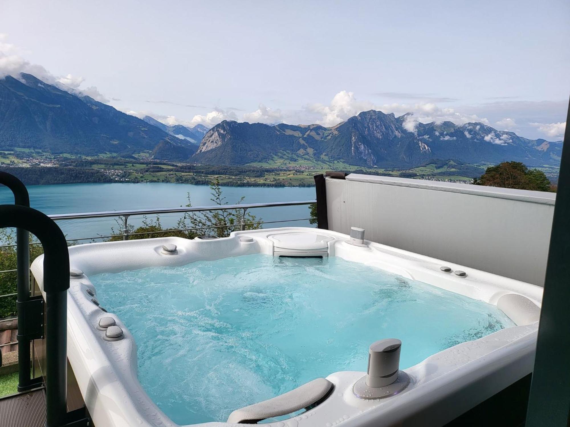 Chalet With View Of The Mountains And The Thun Lake 斯格里维尔 外观 照片