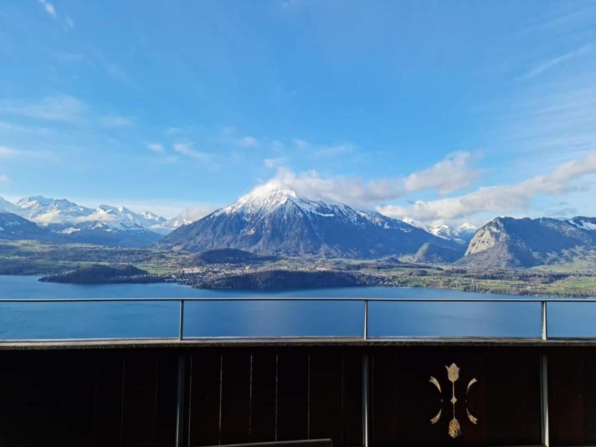 Chalet With View Of The Mountains And The Thun Lake 斯格里维尔 外观 照片