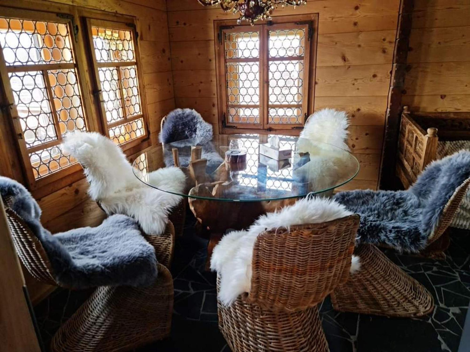 Chalet With View Of The Mountains And The Thun Lake 斯格里维尔 外观 照片